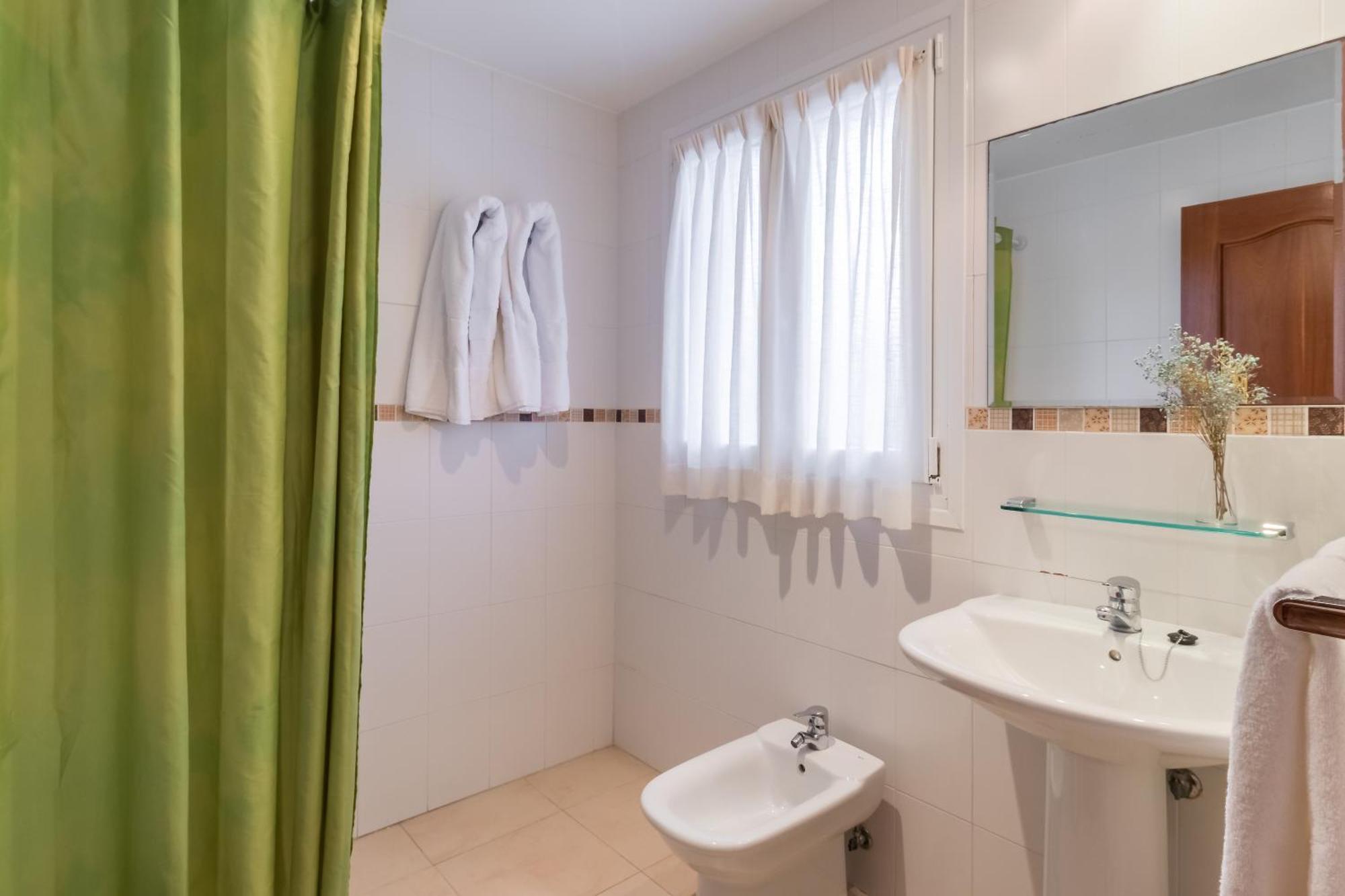 Apartamentos Silken Playa De Toro Llanes Exterior photo