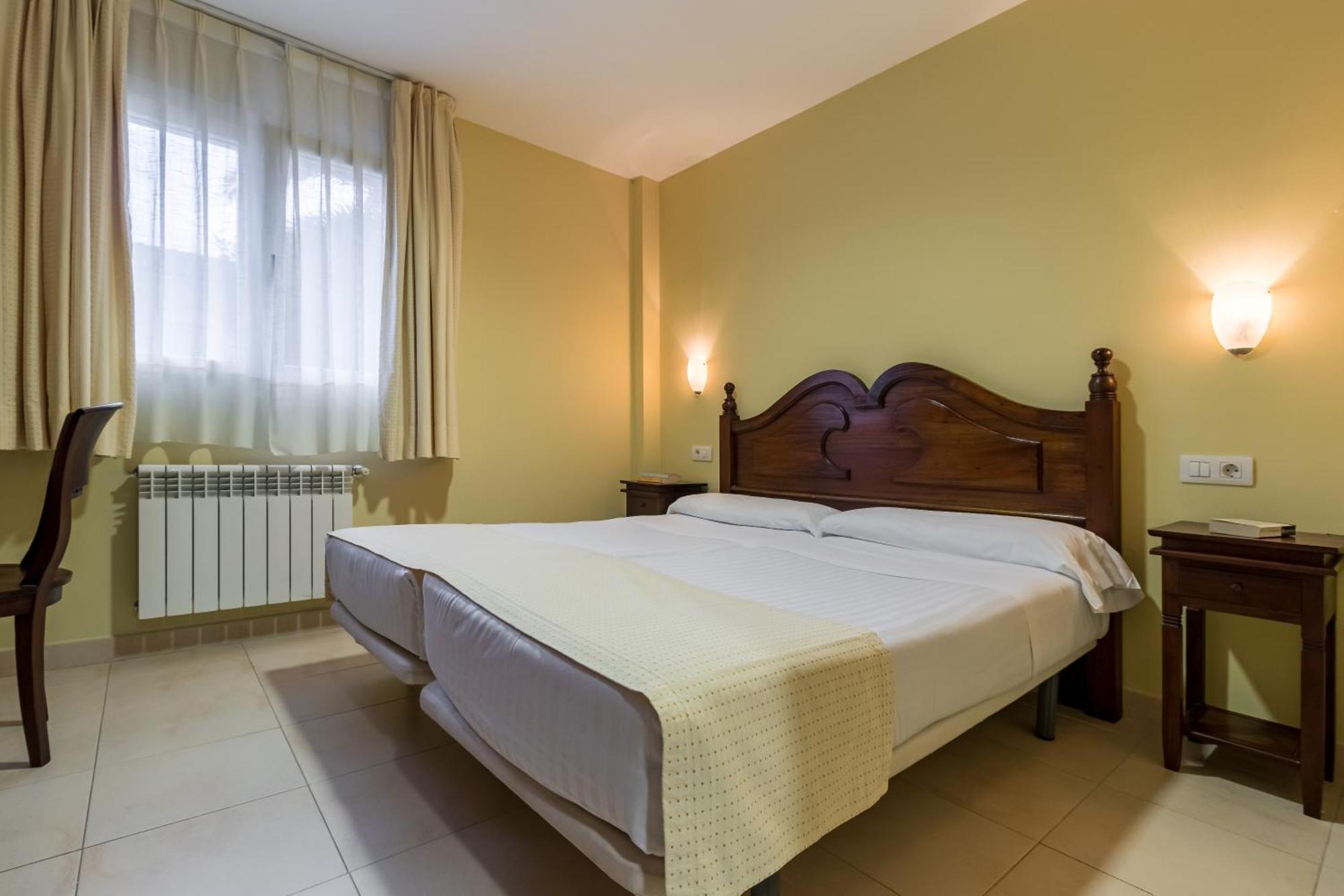 Apartamentos Silken Playa De Toro Llanes Exterior photo